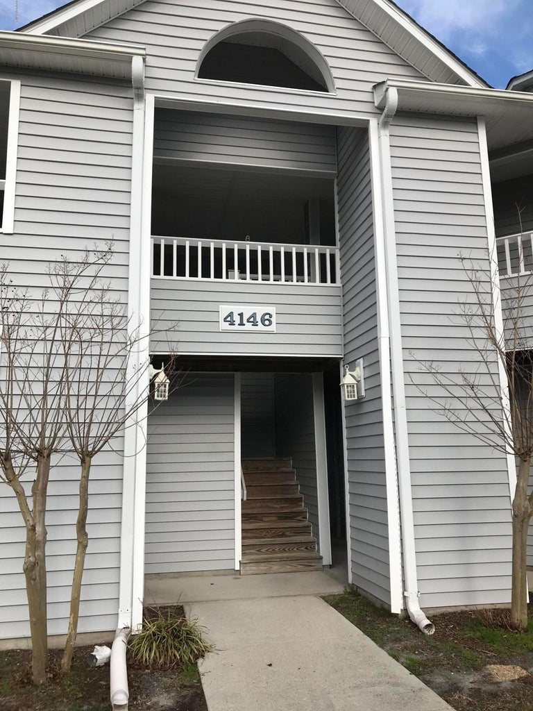4146 Breezewood Dr, 202