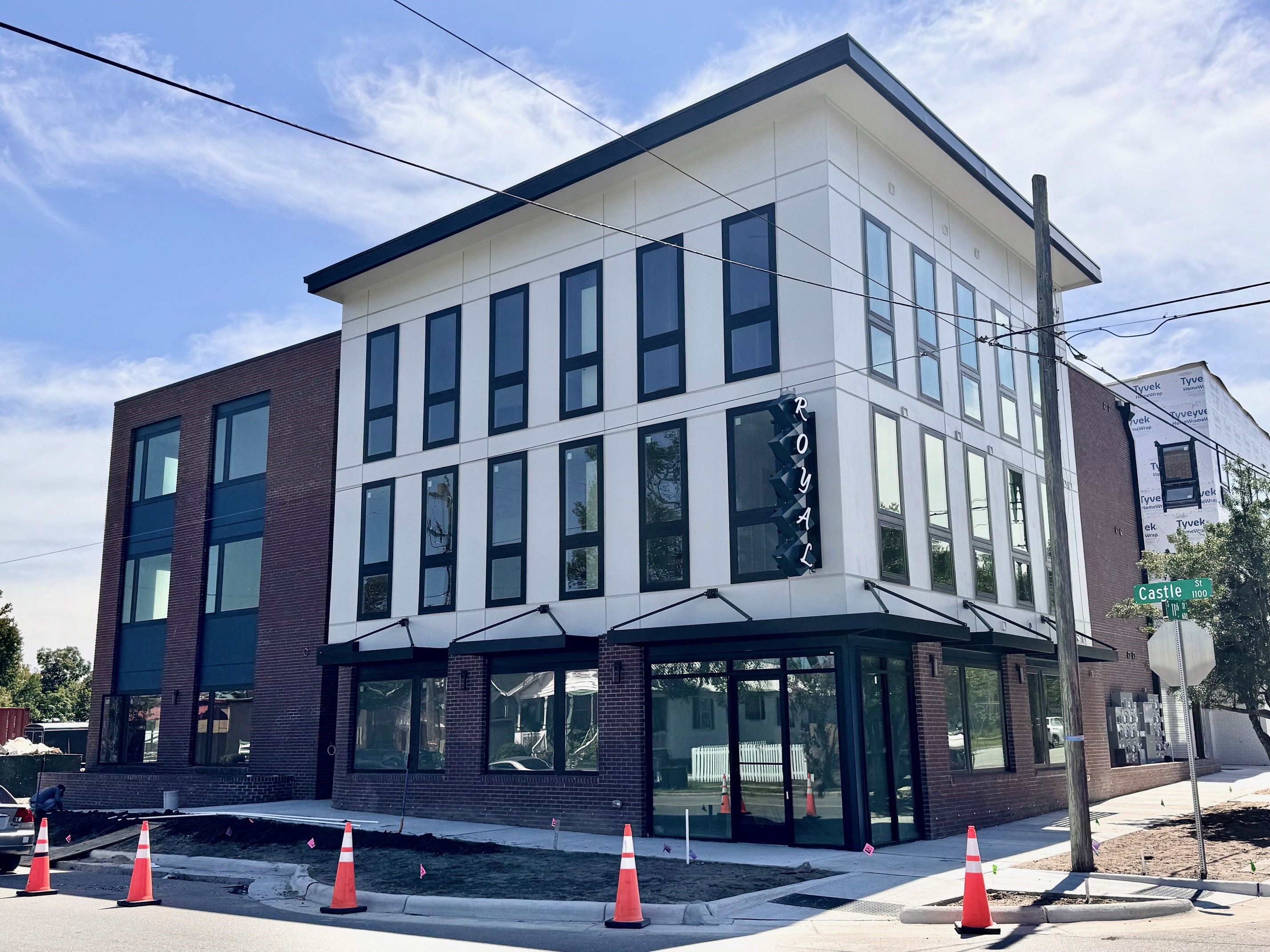 1102 Castle St - 102